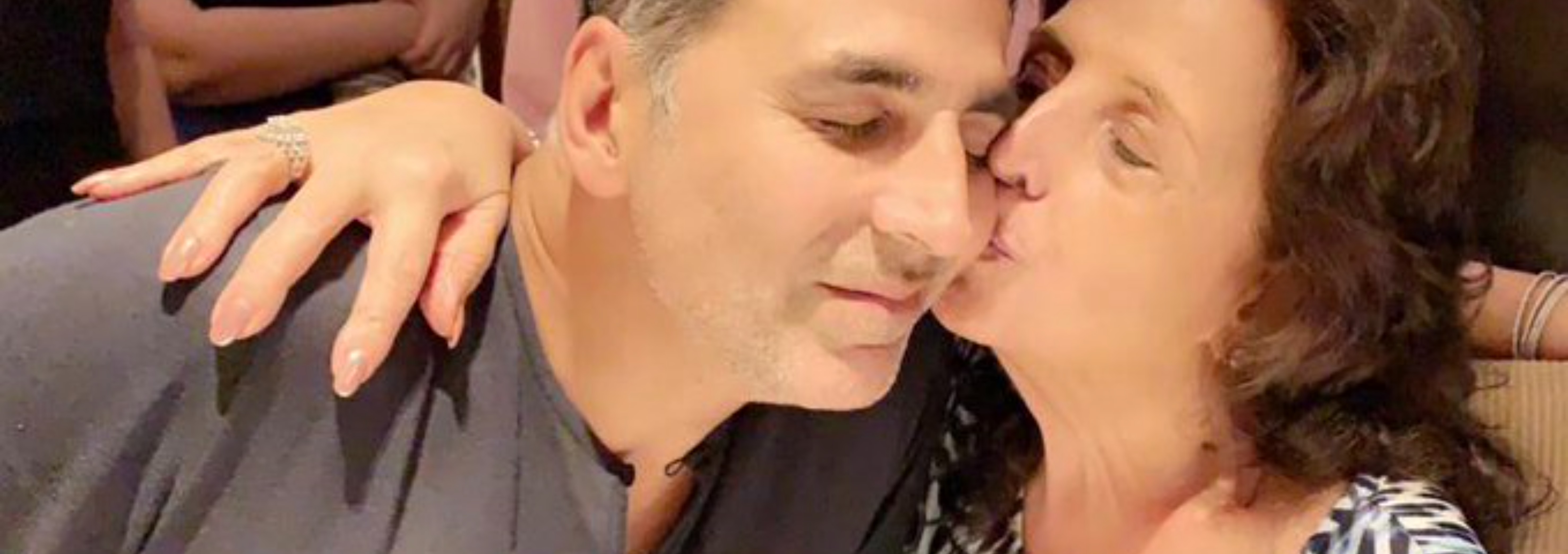 Akshay Kumar's Heartfelt Tweet - Would have never liked it this way but am sure mom is singing Happy Birthday to me from right up there!